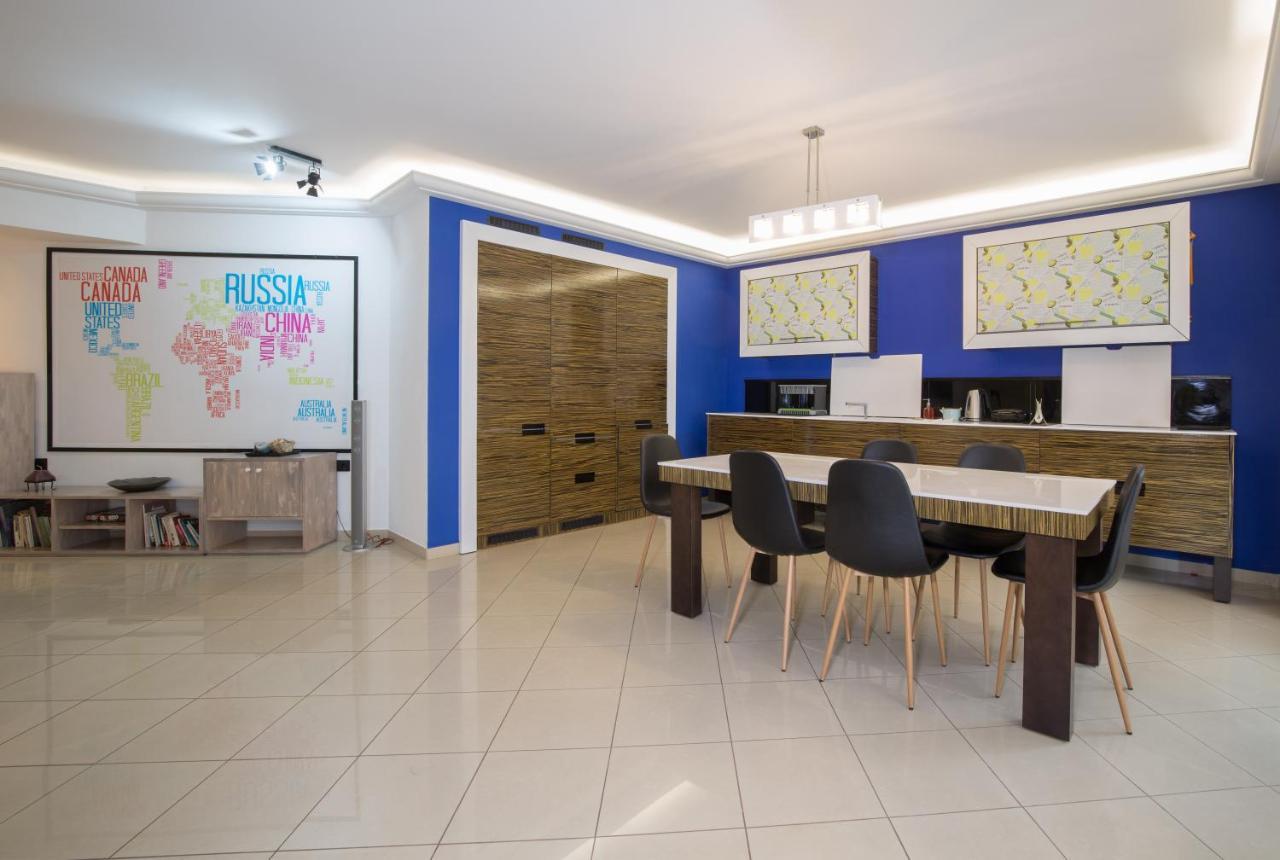 Spacious Modern Apartments With Great Rooftop View Athens Exterior photo